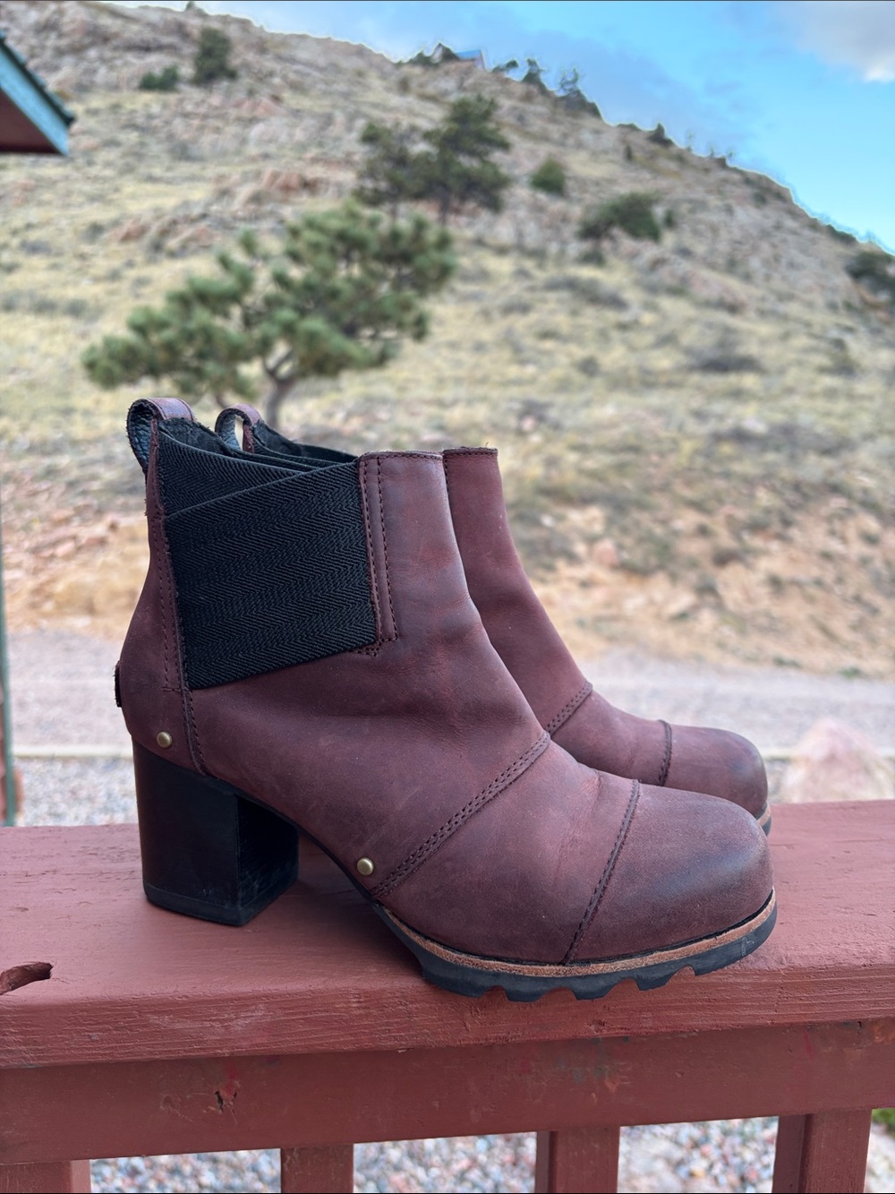 Sorel Brown Leather Chelsea Block Heel Ankle Boots